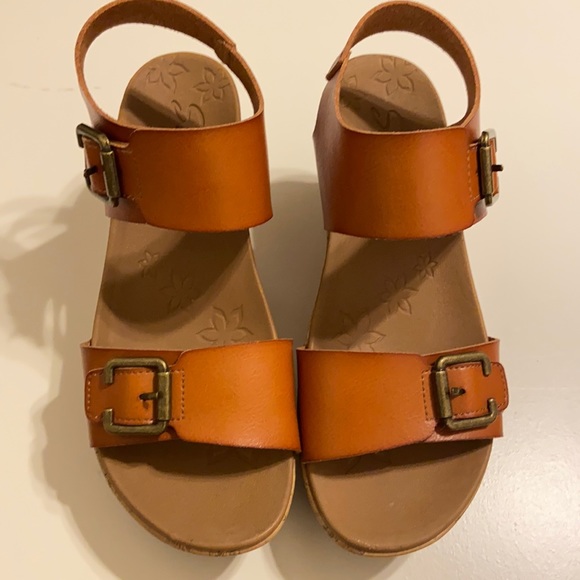 Sketchers women’s wedges - Picture 1 of 4